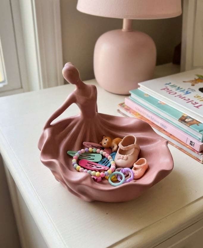 Graceful Ballerina Catchall Bowl – Elegant Desktop & Vanity Decor 3d model