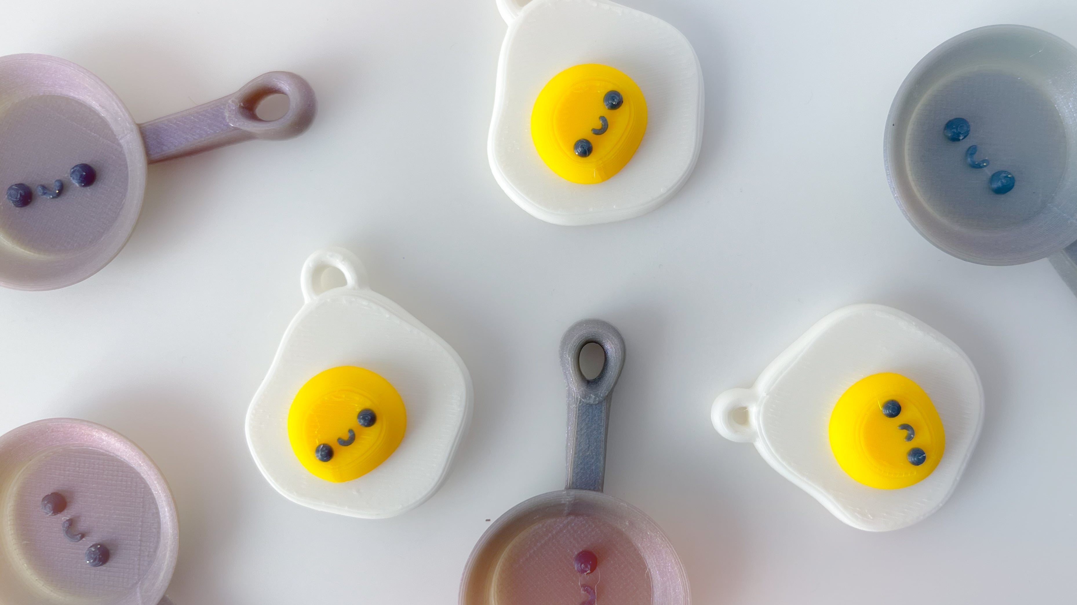 Fried Egg and Frying Pan Keychains 3d model