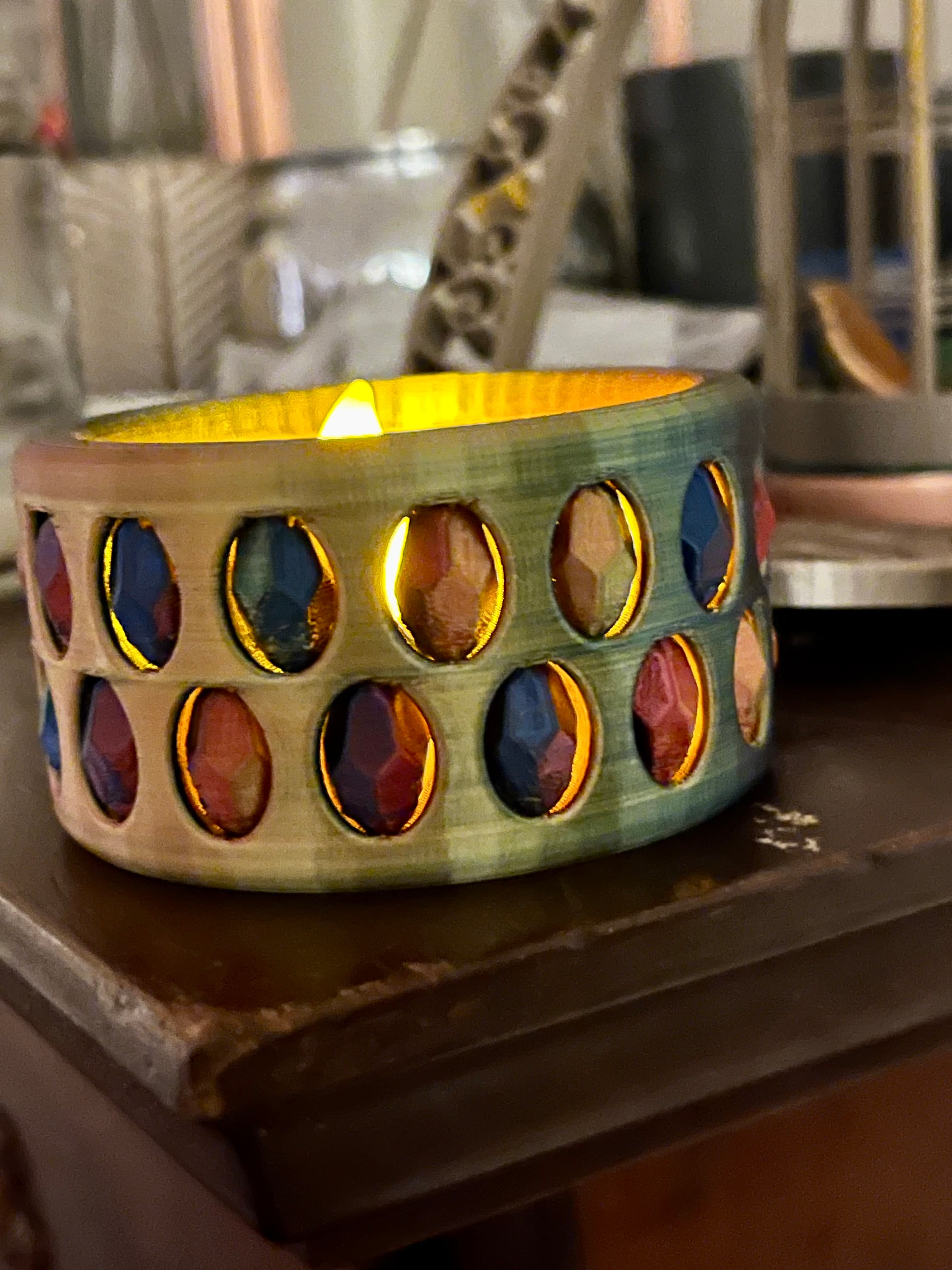 Captured Gemstones- small.
LOVE this model! Thank you!