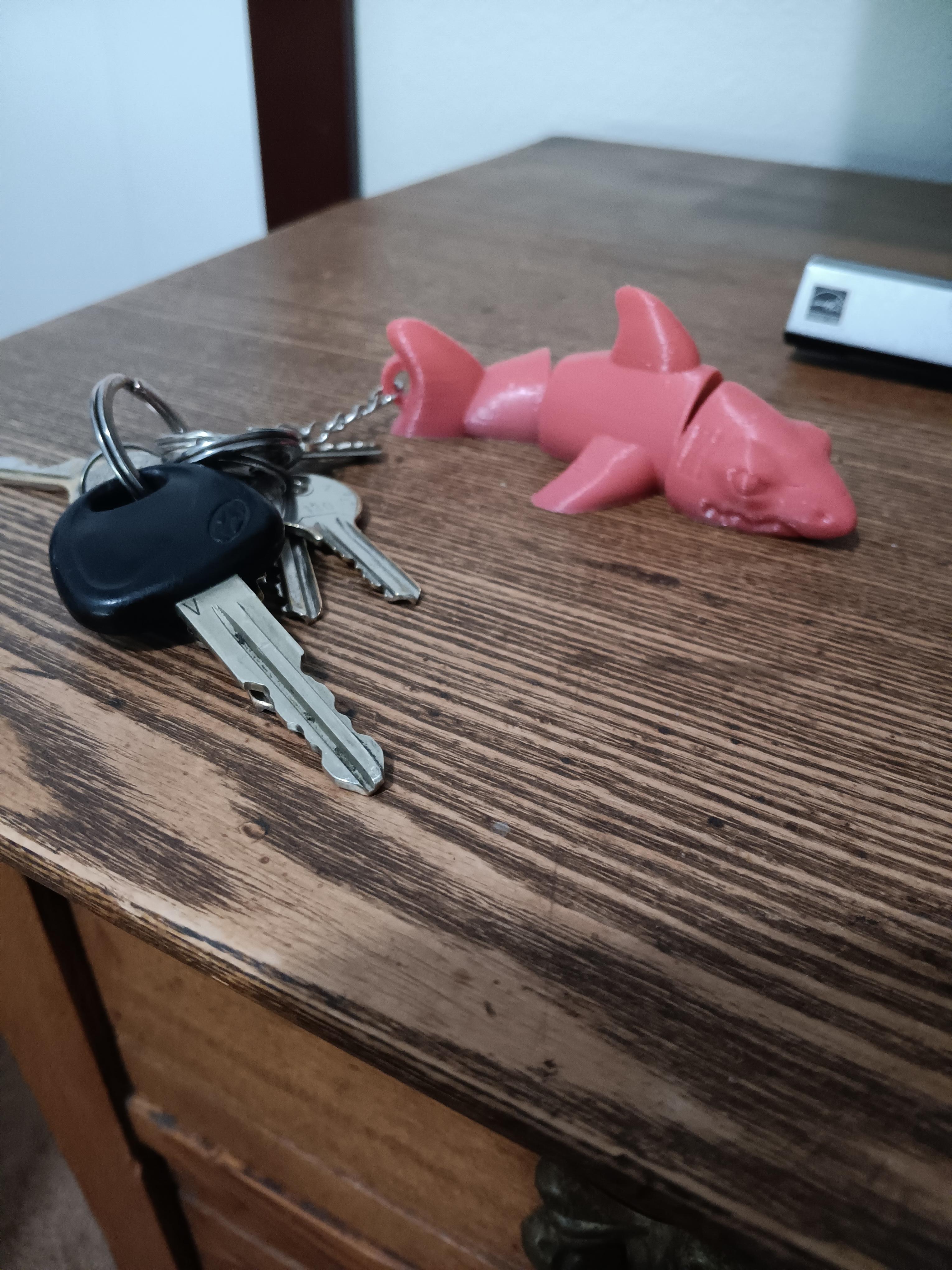 Flexi Shark key chain - articulated - print in place  3d model