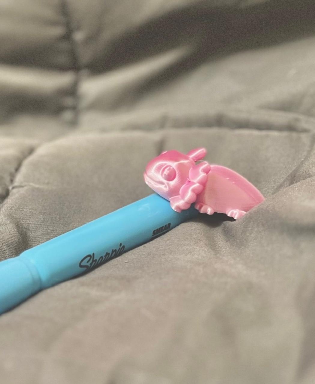 Alotl Love, Little Heart Axolotl - Articulated Snap-Flex Fidget Toy (Medium Joints) - 'It's just a bebe' - read in the voice of Moira Rose - 3d model