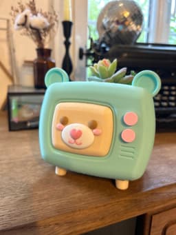 BearTV – Cute Retro Planter 3d model