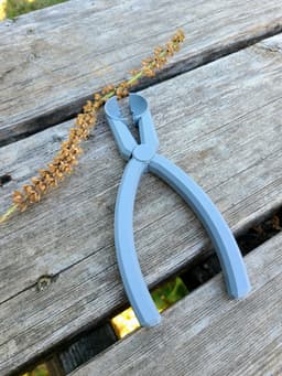 Basil Stem Seed Stripper 3d model