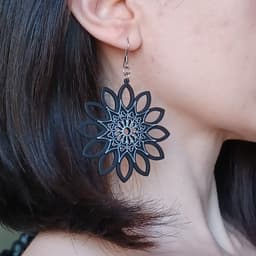 GOTHIC WINDOW INSPIRED FLOWER EARRING 3d model