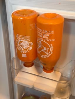 Upside-Down Sriracha Bottle Holder 3d model
