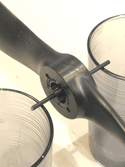 Propeller balancer / Equilibreur hélice 3d model