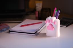 Super Cute Paw Pen Cup 3d model