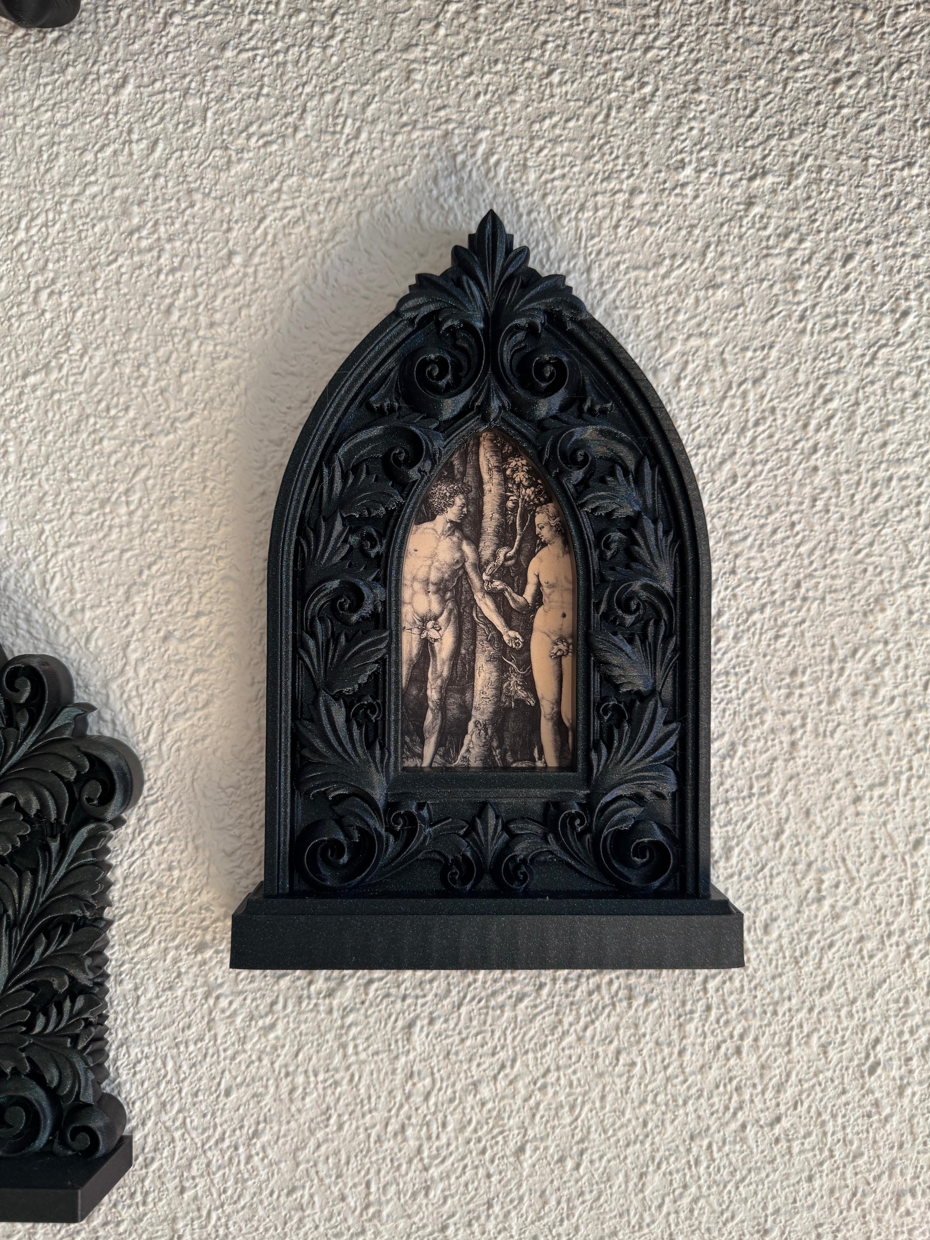 Verdant Photo Frame Victorian Gothic Gallery Wall 3d model