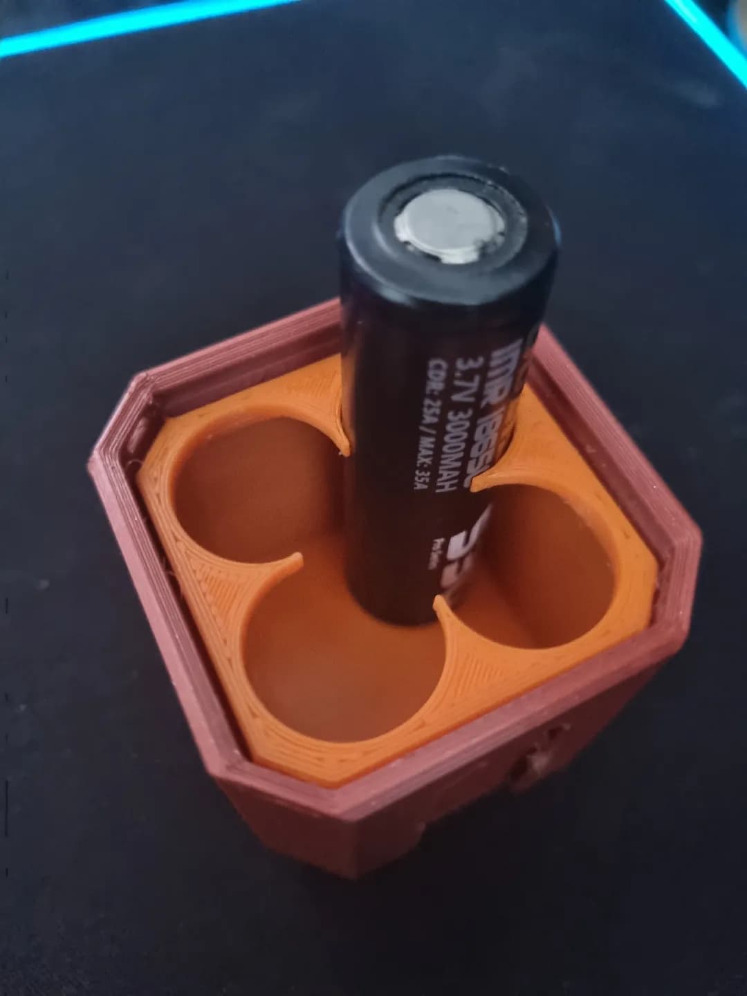 18650 x4 Multibin Top.stl 3d model