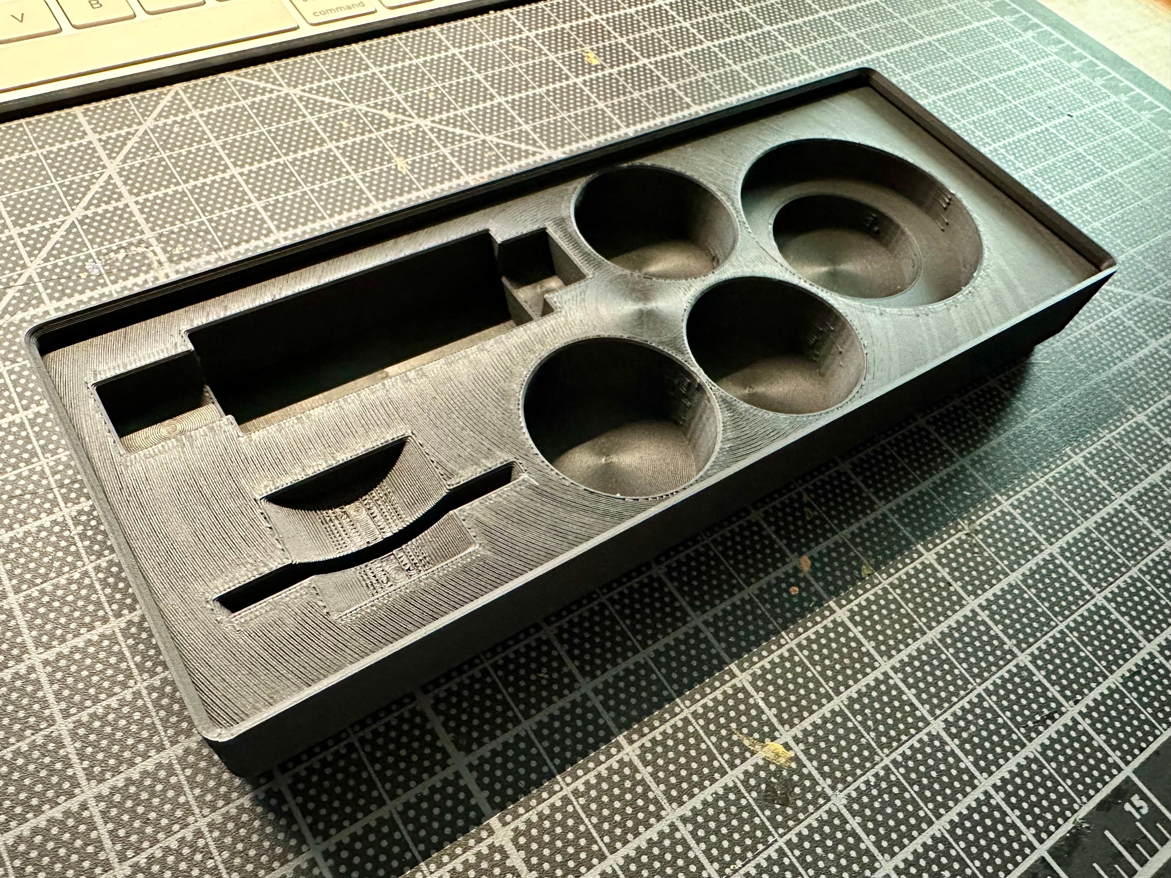 HOTO Compressed Air Capsule Gridfinity accessories tray 3d model