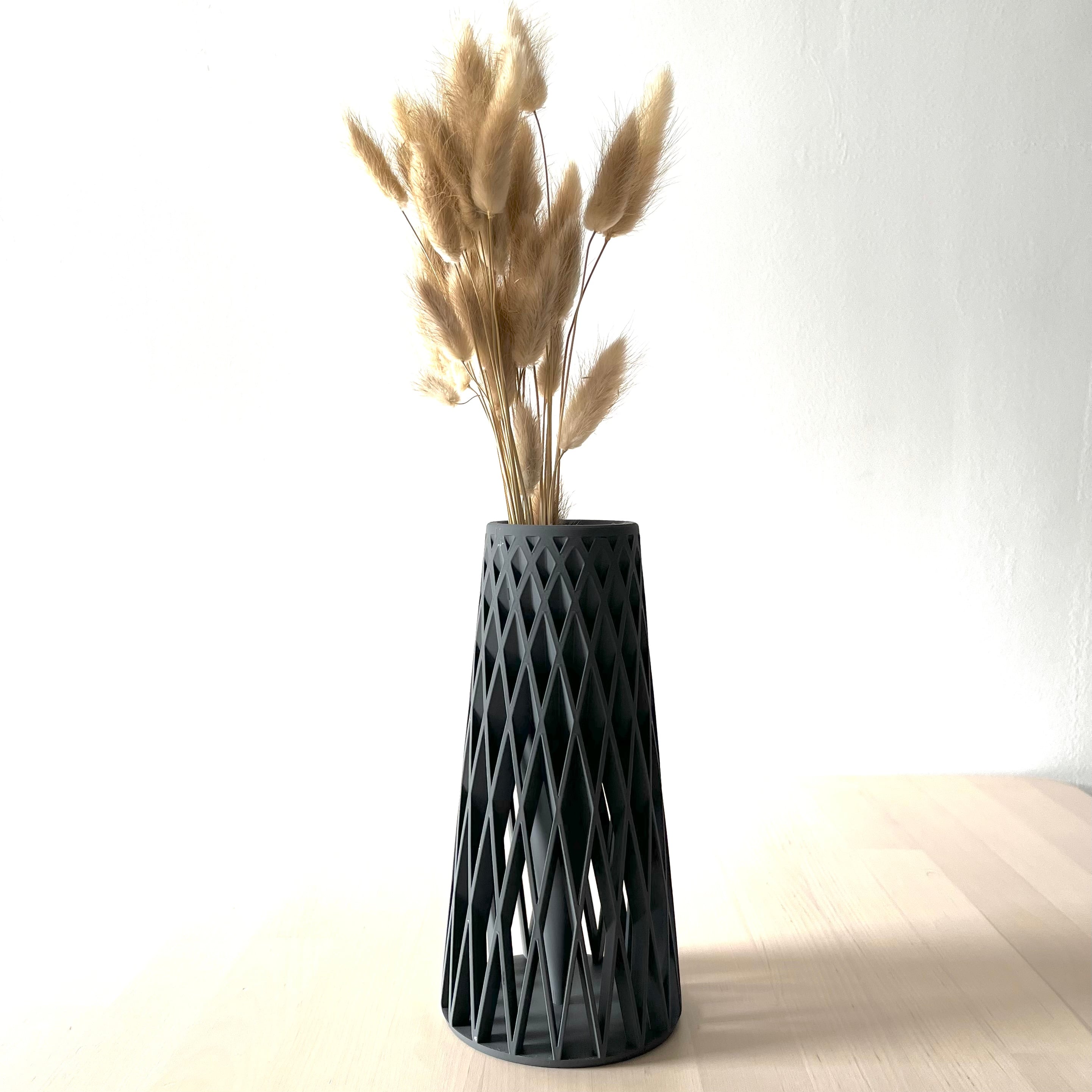 Funnel vase rhombus 3d model