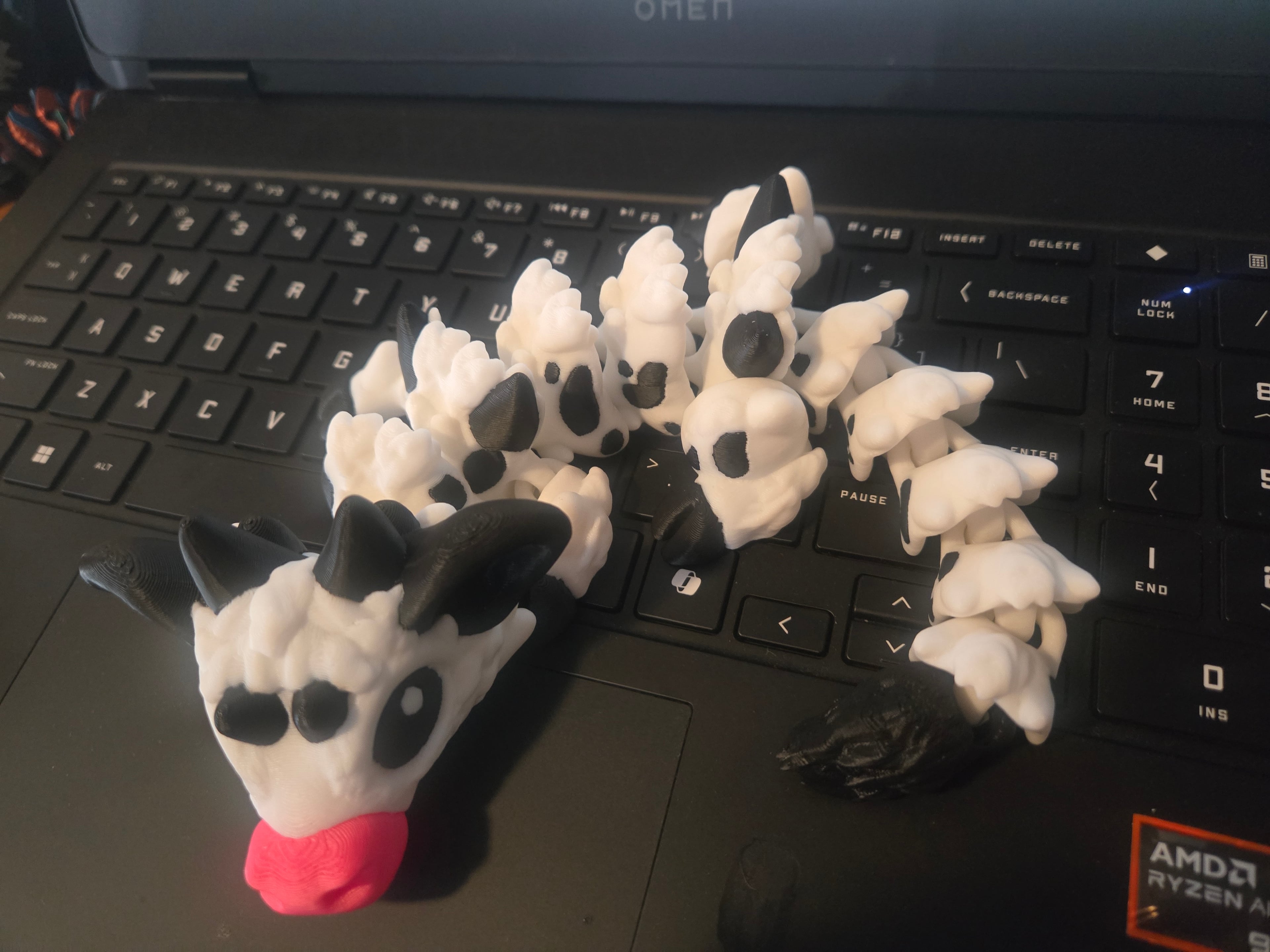 Now doing brown ones cause, adorable! Thanks for this file. I agree on the hiland dragon cow. Apparantly cows are the IN thing this year LOL doing one with a cowboy hat like the frog and crab would also be a huge success, if you are interestd. :) Love all your files!