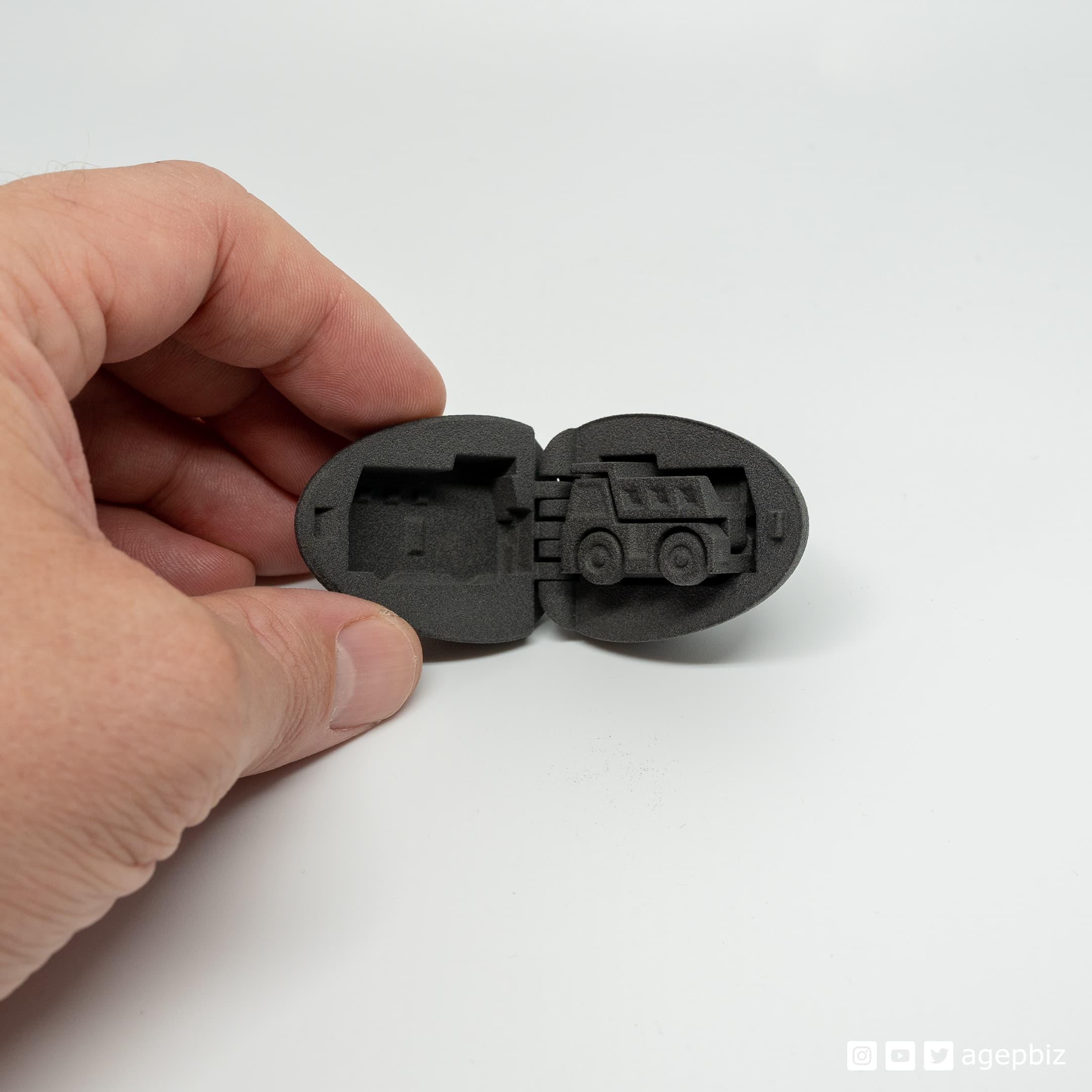 SLS Edition #1 - Surprise Egg - Tiny Haul Truck 3d model