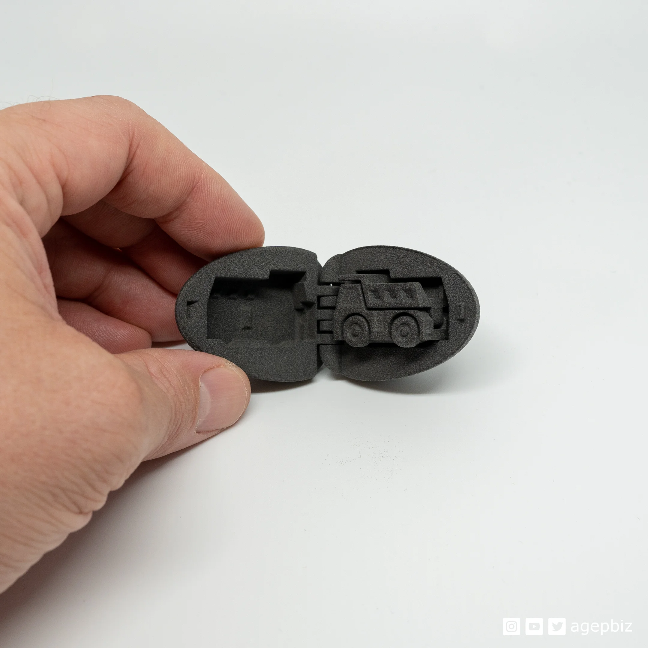 SLS Edition #1 - Surprise Egg - Tiny Haul Truck 3d model
