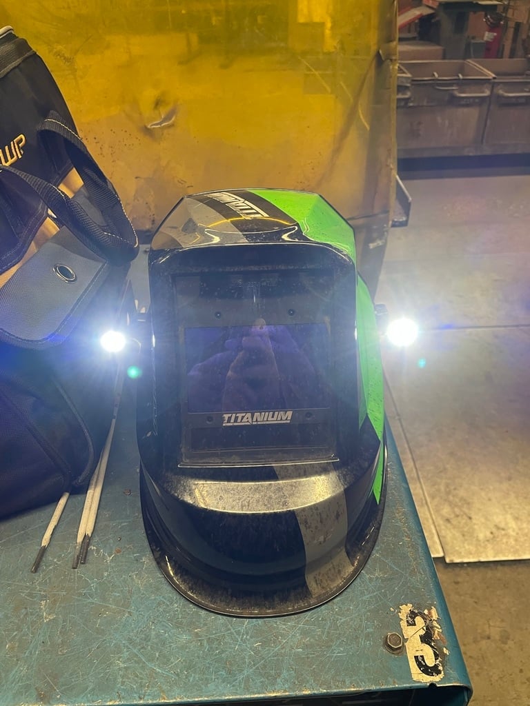 Welding Hood Light Clips 3d model
