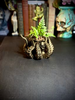 gothic octopus planter 3d model