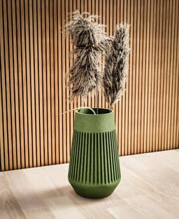 Simple Vase for Flowers 3d model