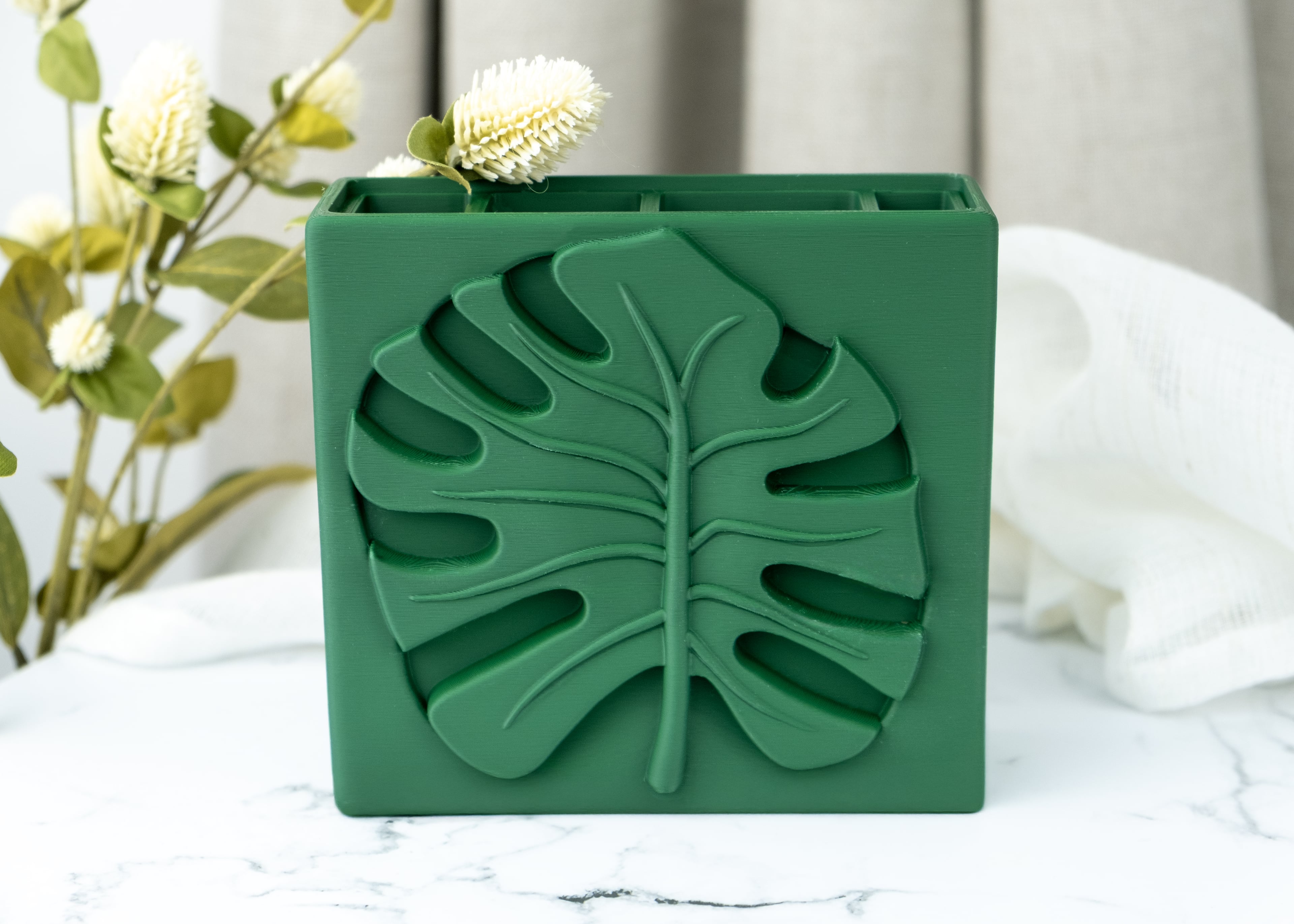 Monstera Leaf Organizer | Botanical Makeup Brush Holder | Desk Pen Holder | 3D Printable Organizer 3d model