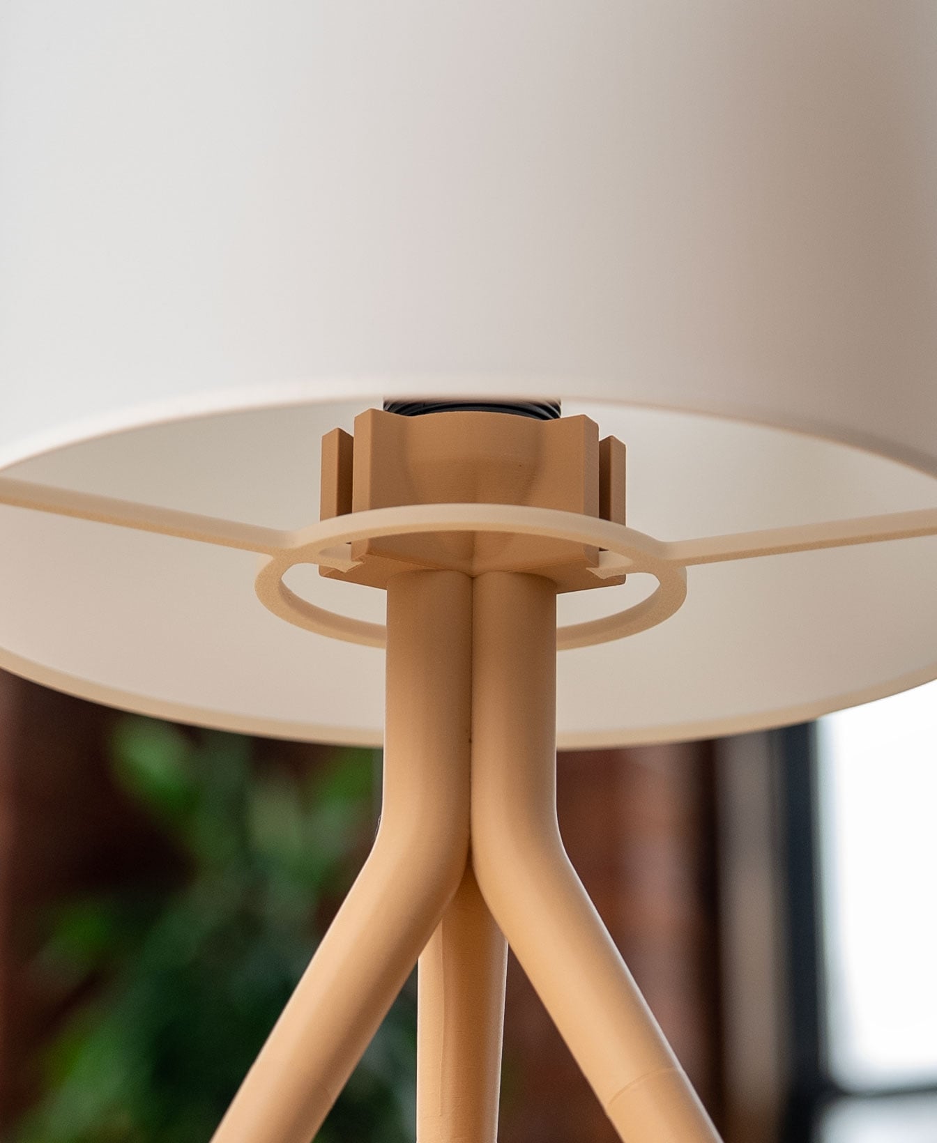 Tripod Lamp 3d model