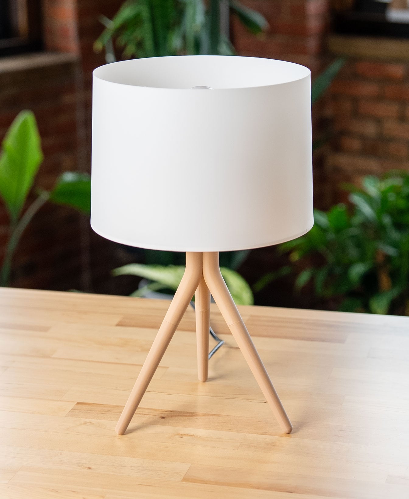 Tripod Lamp 3d model