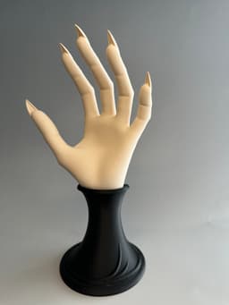 Vampire Hand Ring Holder – Gothic Jewelry Display Hand 3d model