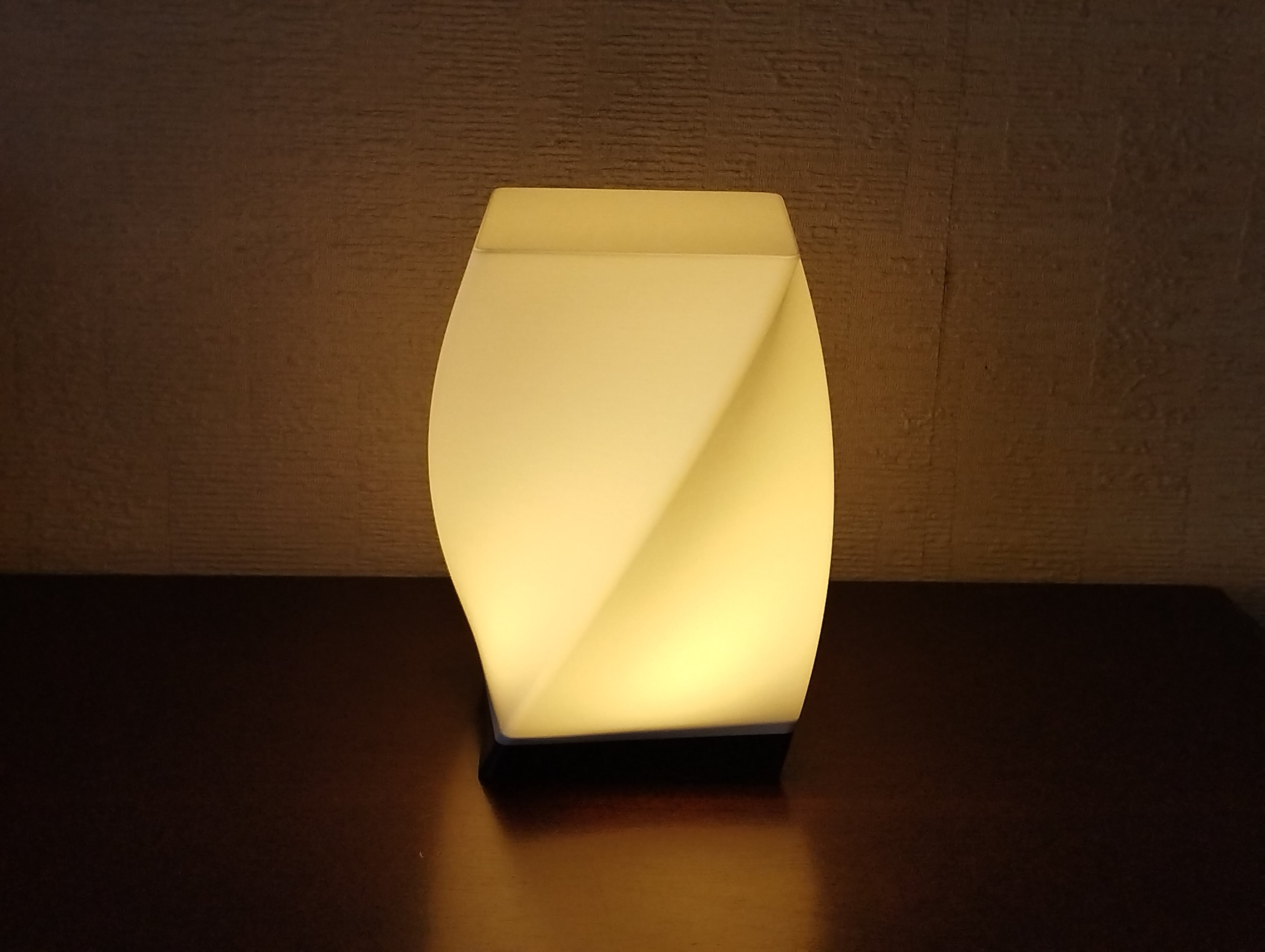 Mini Twist Lamp 3d model