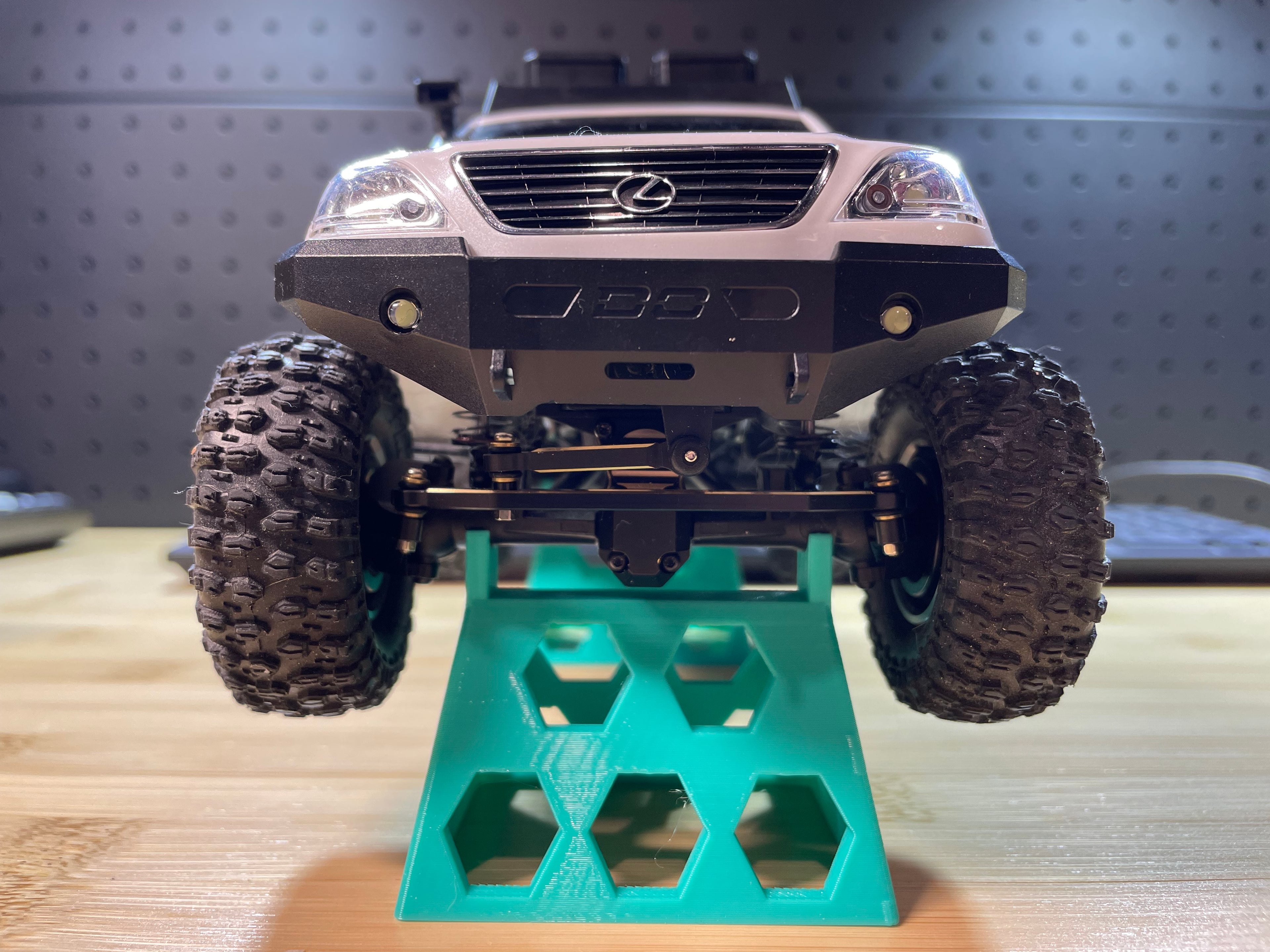SCX24_GX470_Axle_Stand.stp 3d model