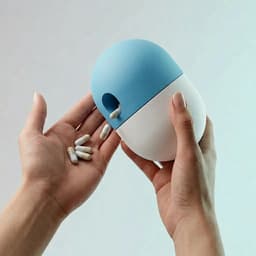 7-days Pill Dispenser 3d model