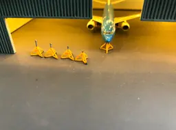 1:400 Aircraft Hangar B737 3d model