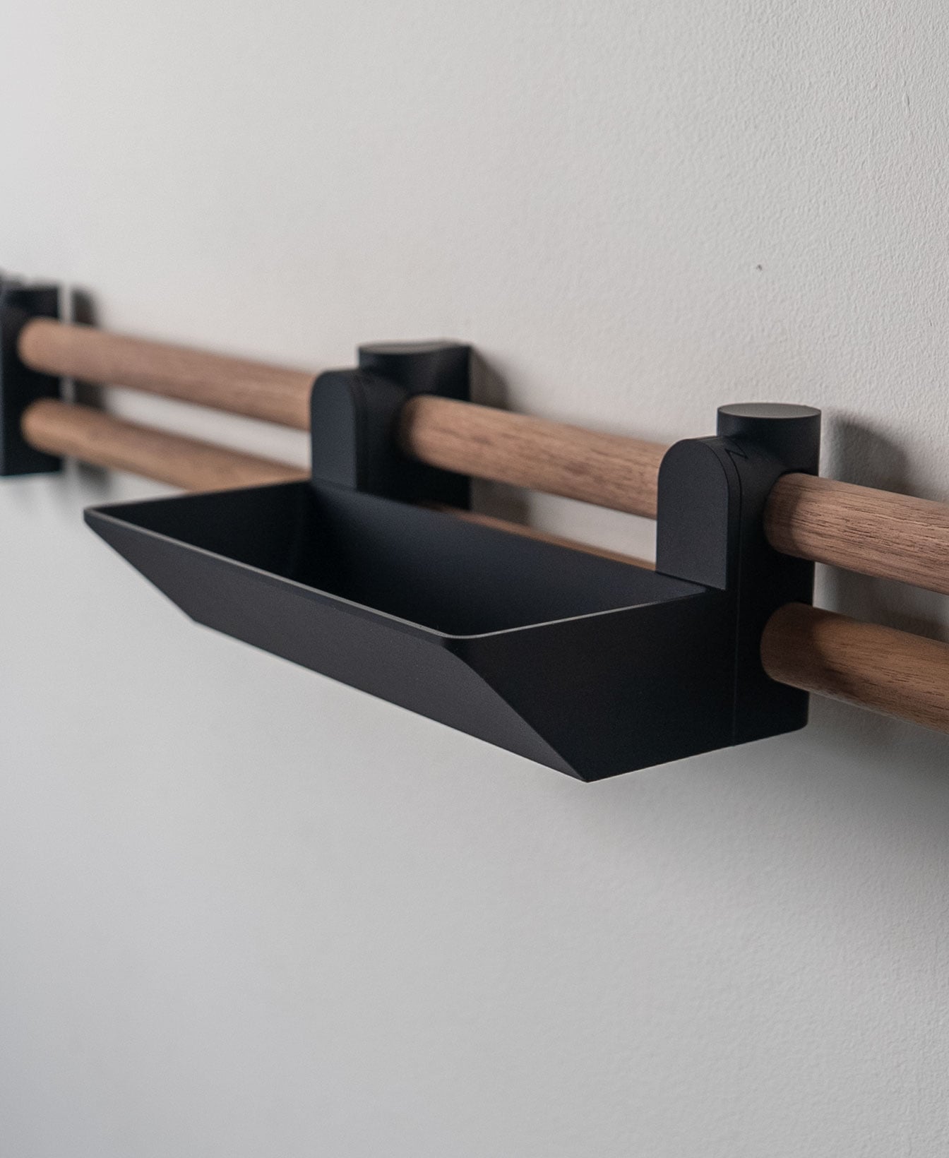 Catchall for The Horizontal Rail 3d model