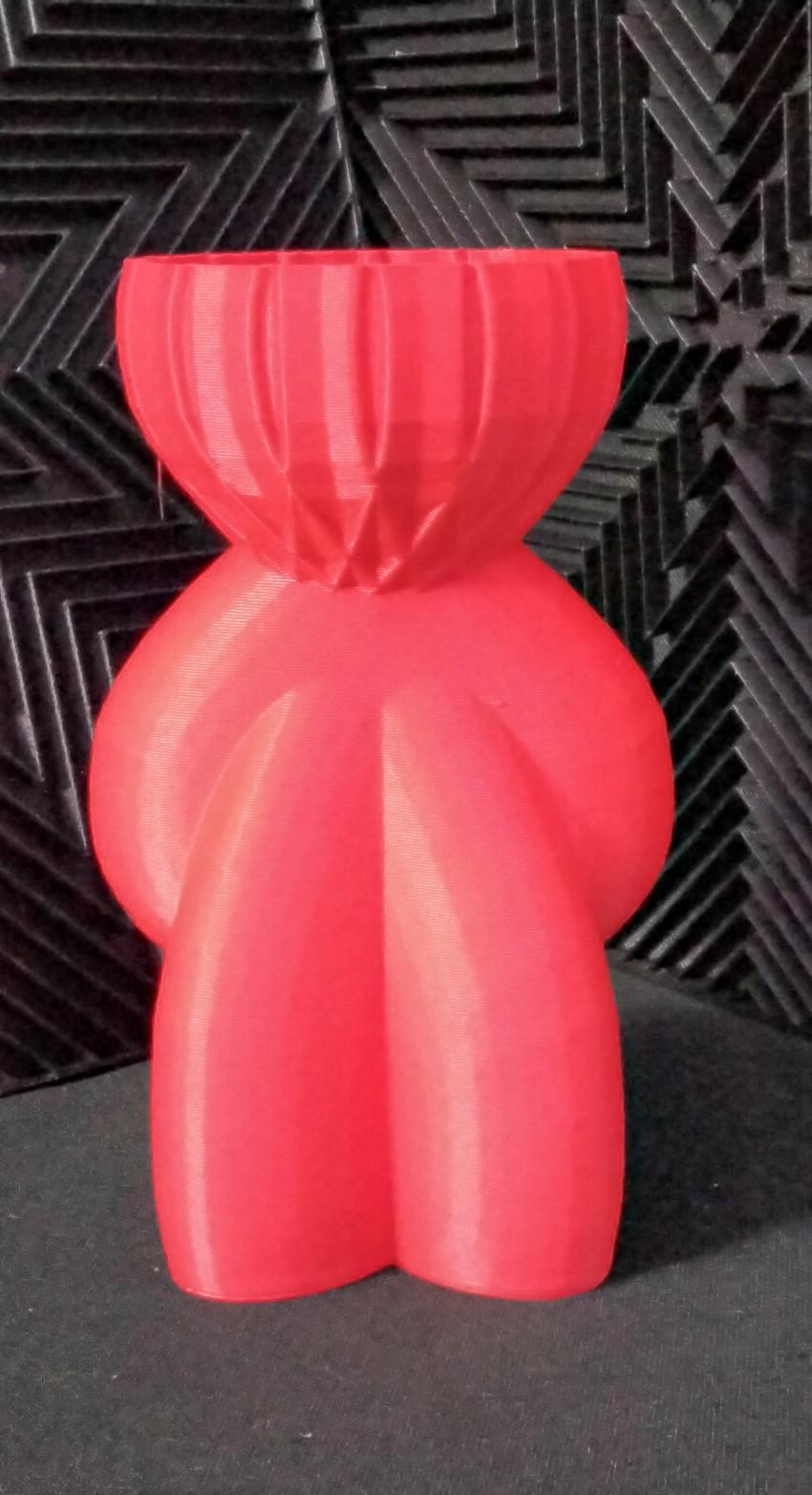 3 Heart Chalice Vase 3d model