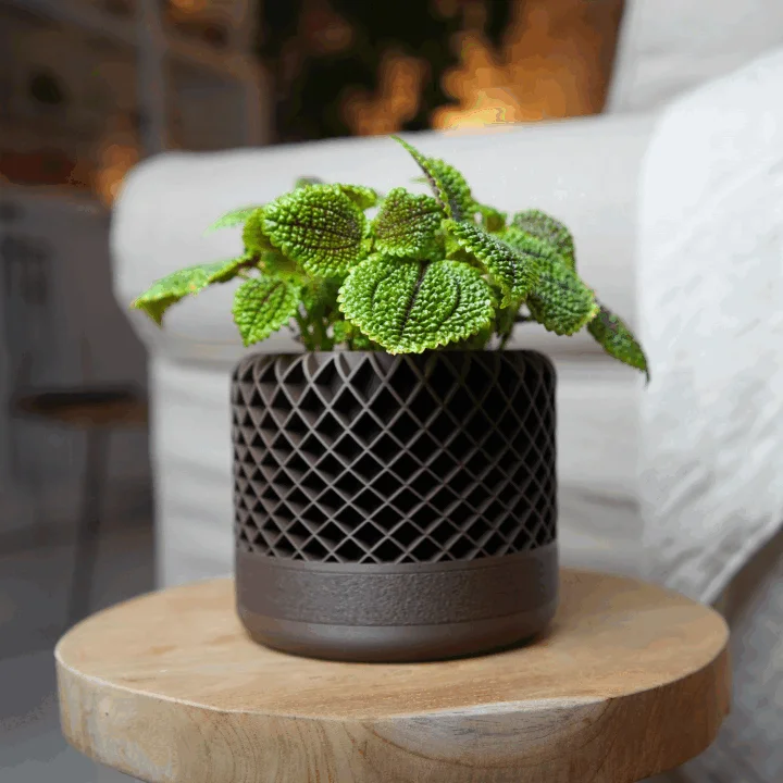 Lattice Planter w. hidden Driptray 3d model