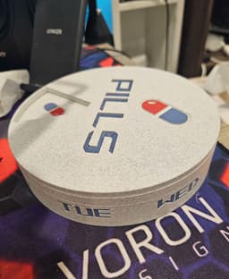 Great pill box - perfect for my needs. Thanks, Paul 3d model