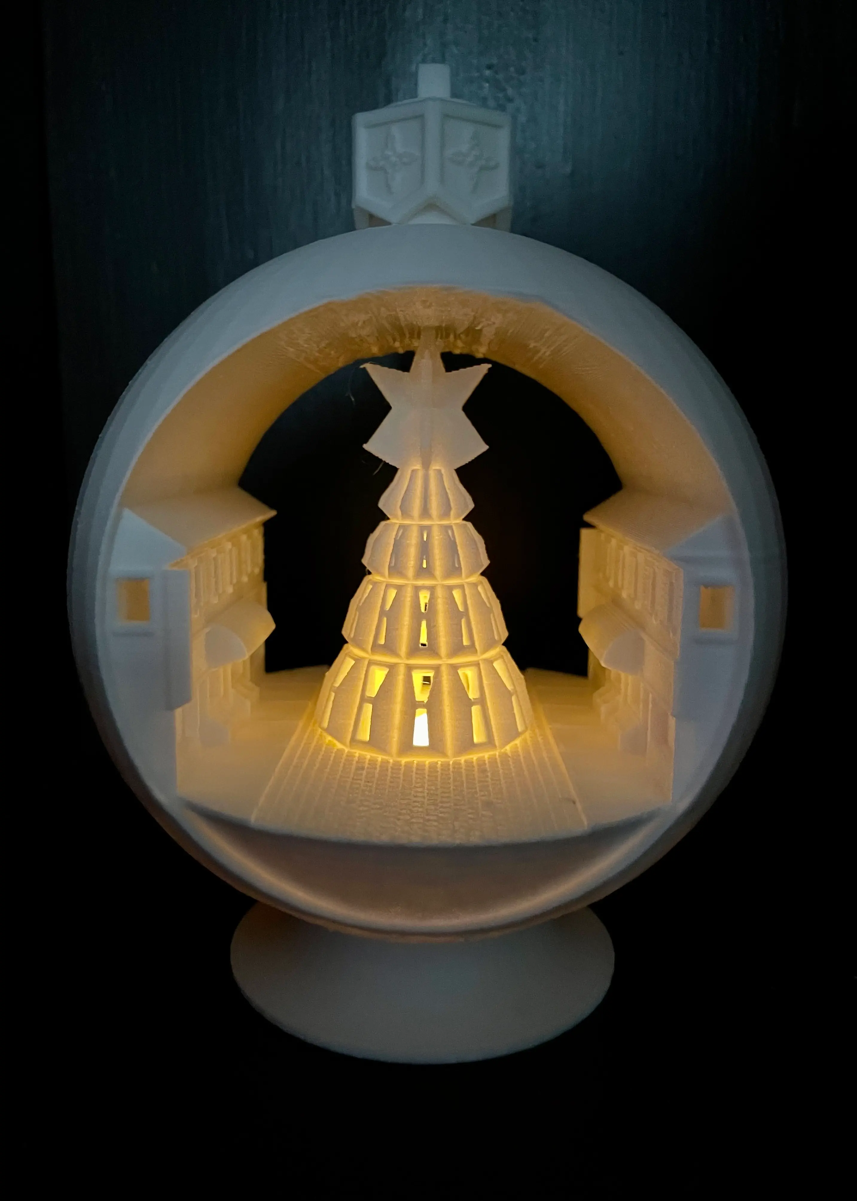 Snowglobe Votive Ornament - Xmas Town 3d model