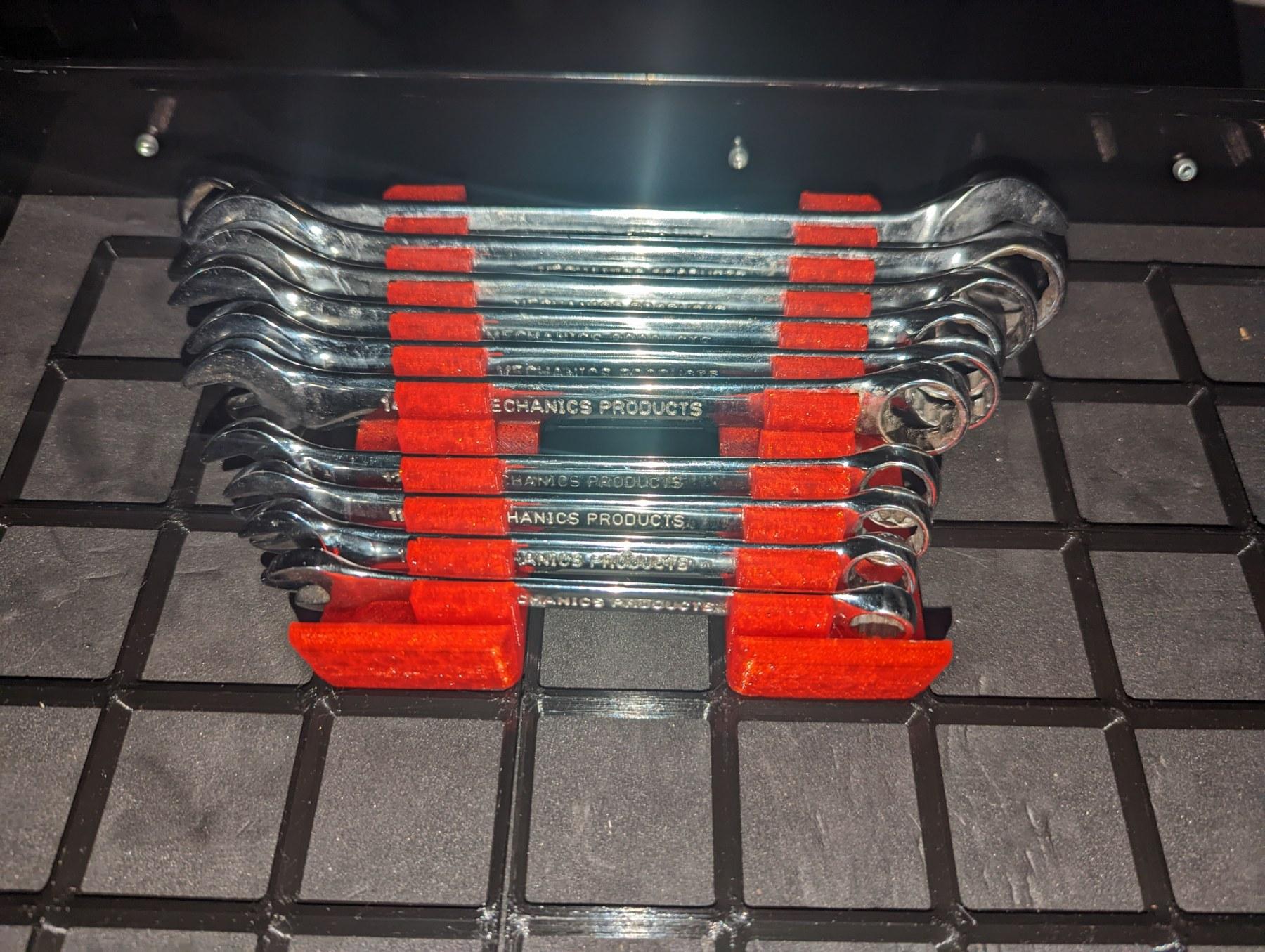 Gridfinity 1x3 Universal Wrench Holder 3d model