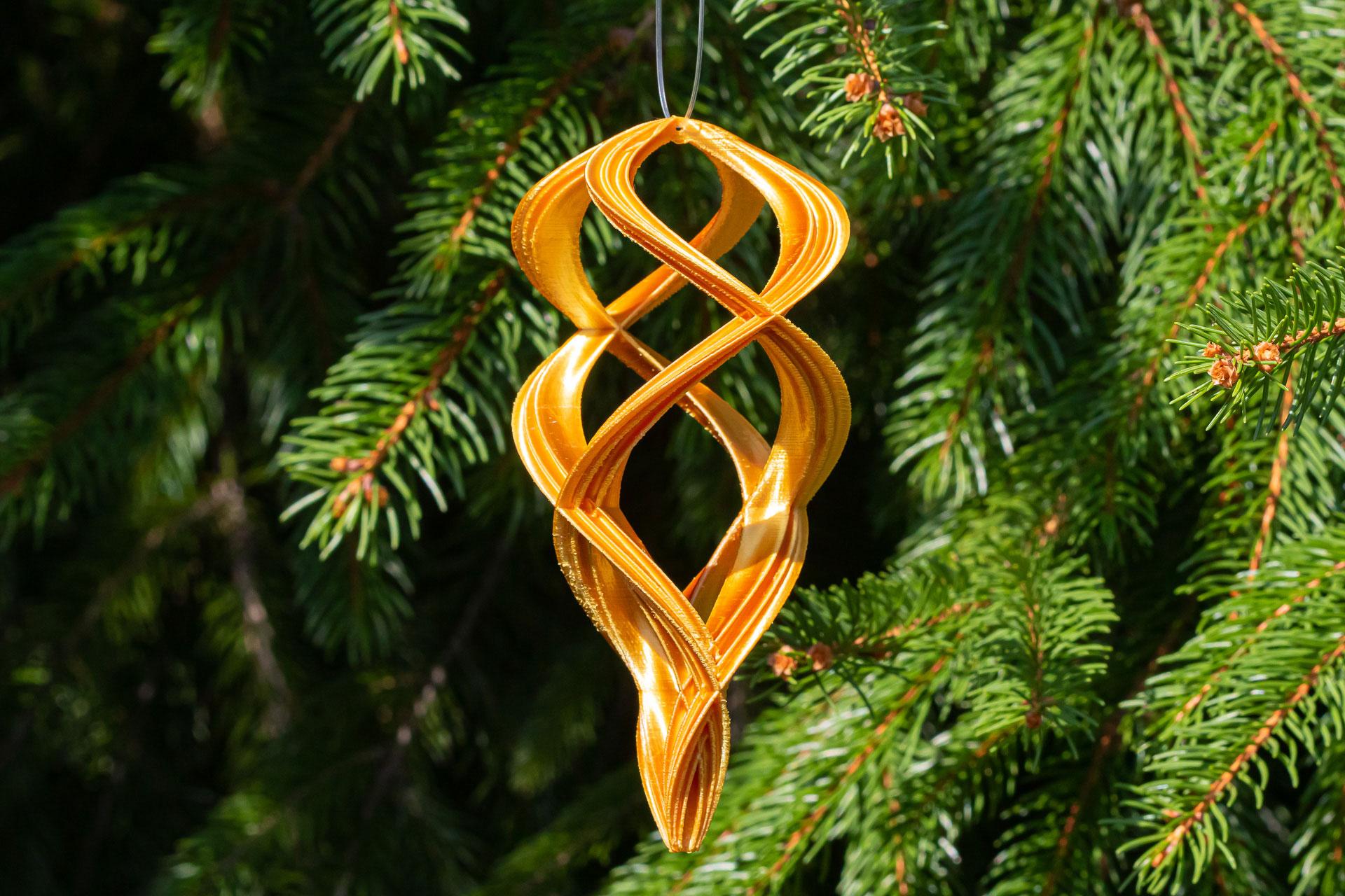 Elegant Double-Spiral Christmas Ornament 3d model