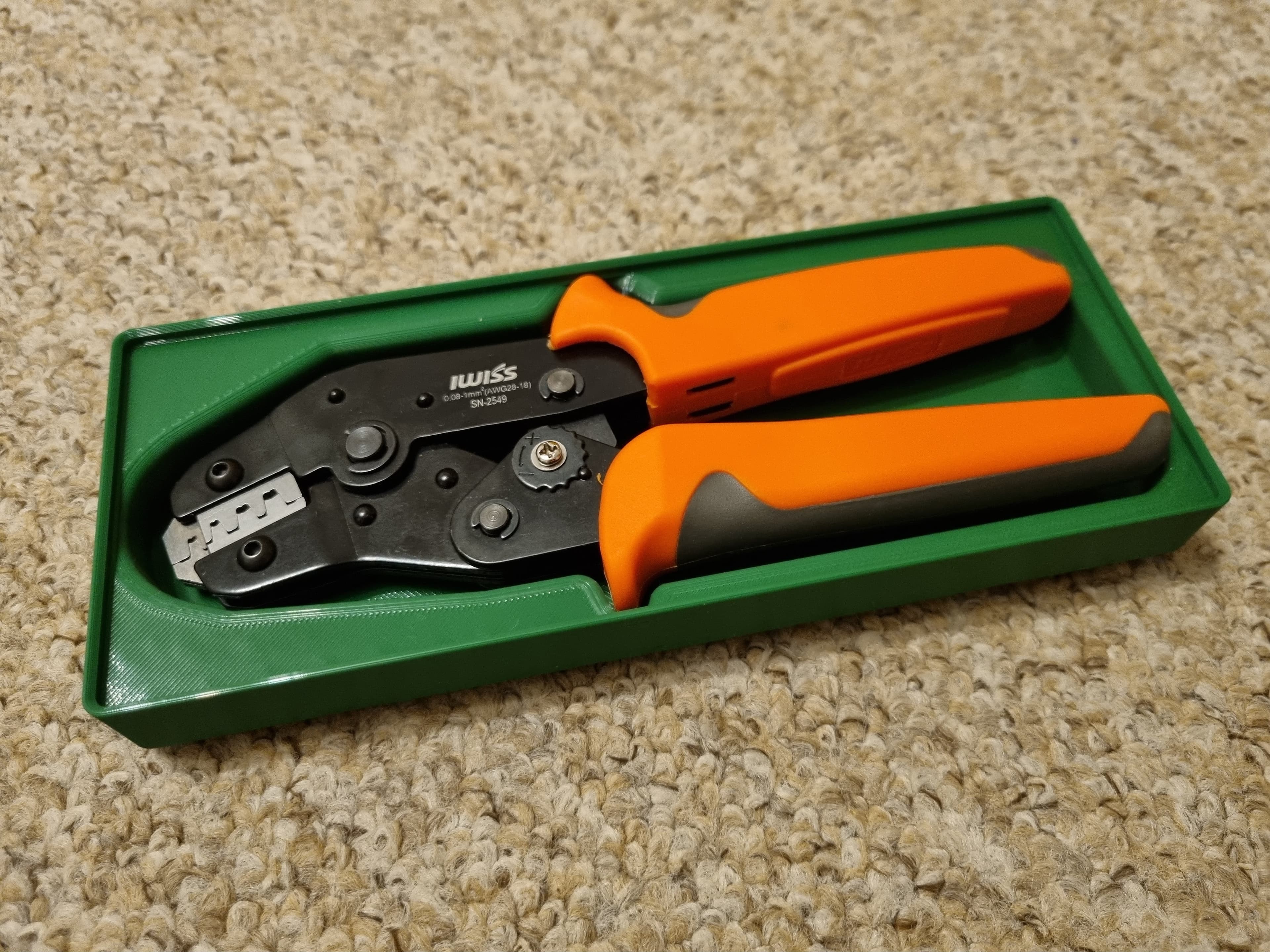 Gridfinity tray for Iwiss SN-2549 JST crimp tool (5x2) 3d model
