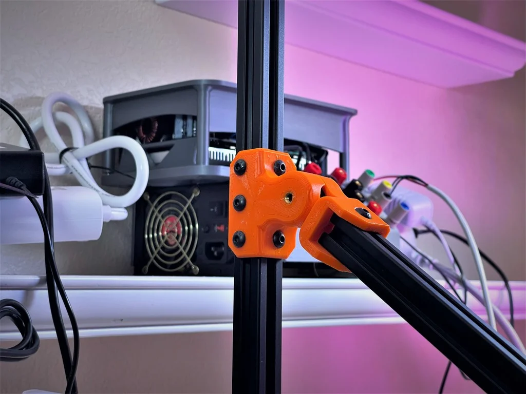 2020 Extrusion - Pivot/Hinge - Midspan 3d model