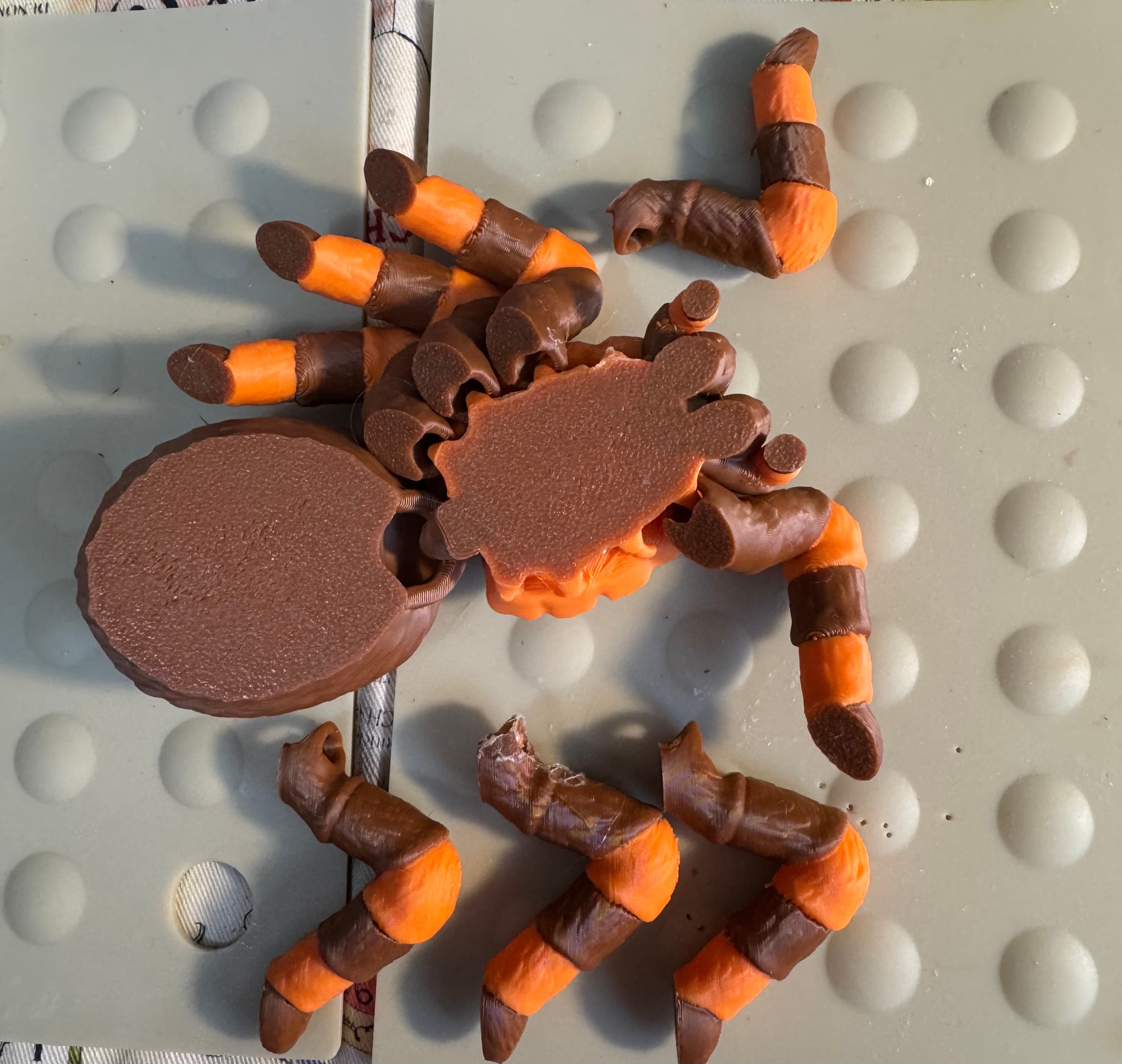 Leg connectors are to weak.