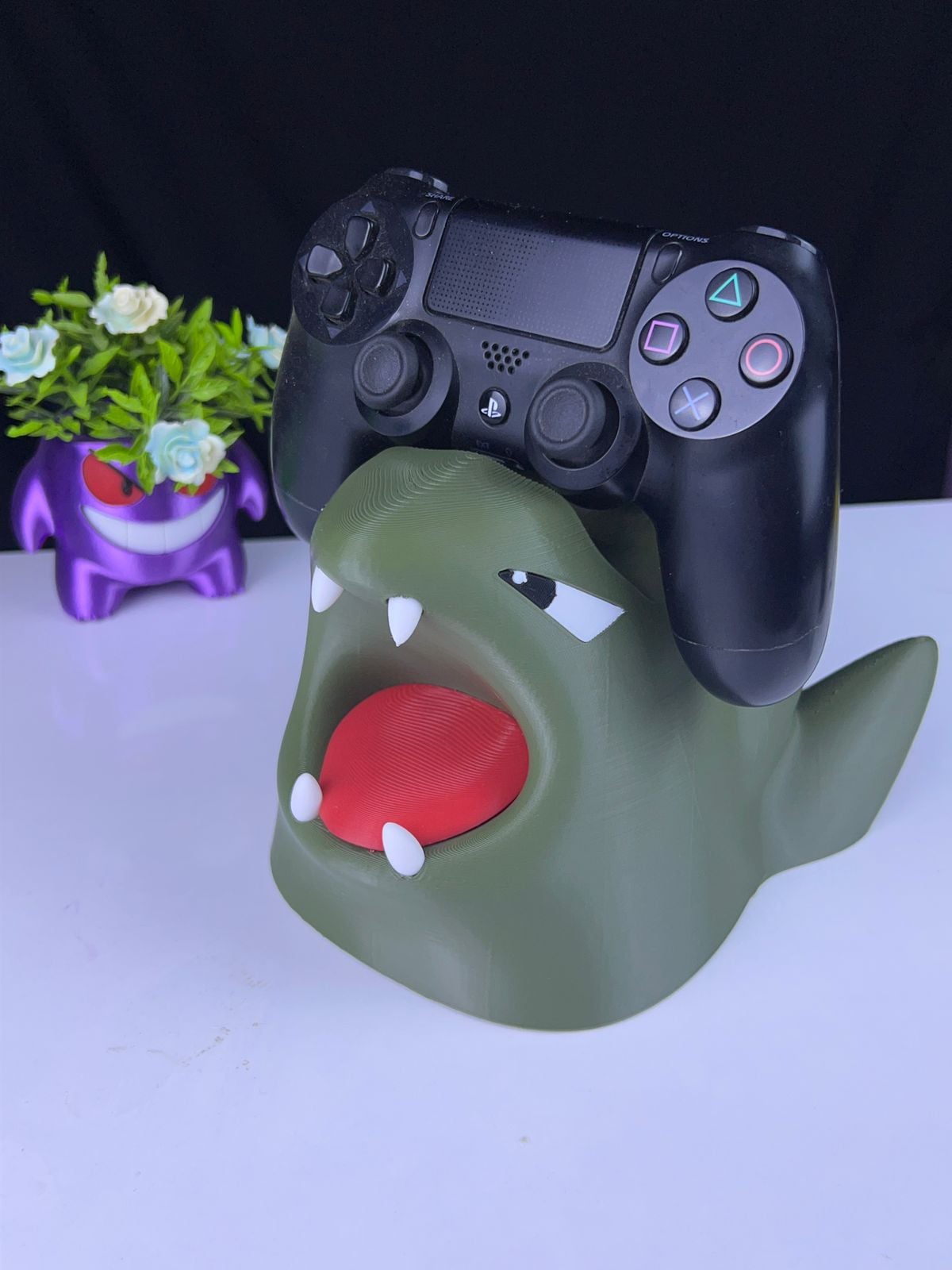 Tyranitar Controller Holdeer - Multipart 3d model