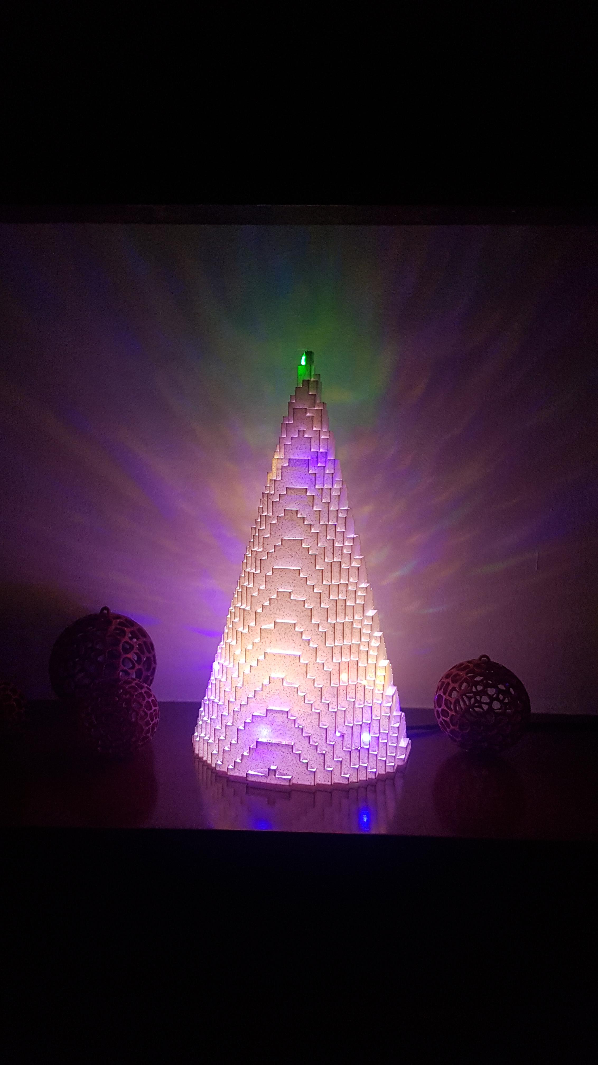 Christmas tree - 23cm / 4 hours. Blocky vase mode hack.stl 3d model