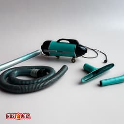 Vintage vacuum cleaner 3d model