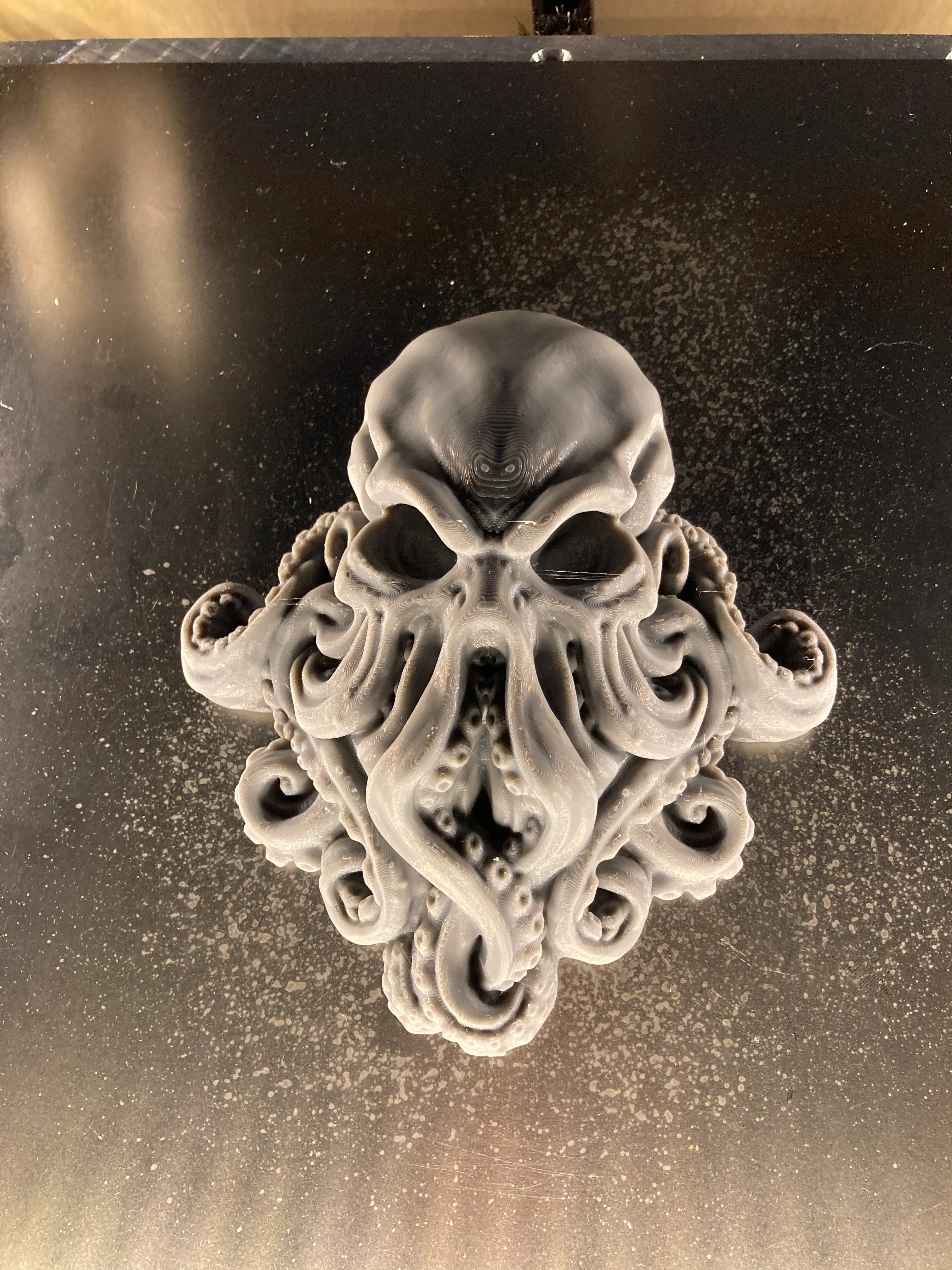 Super Cthulhu model! Love those posted pics of the metal-fill prints with patinas but alas, regular ol' PLA is all I have. Printed in just under 4hrs.