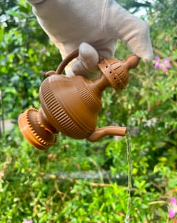 Magic watering can (longer spout) 3d model