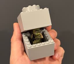 Minifigure Brick Egg w/Dragon Scale Version 3d model