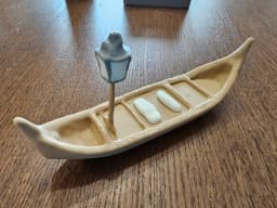 Wooden Canoe with Lantern n Pillows.3mf 3d model