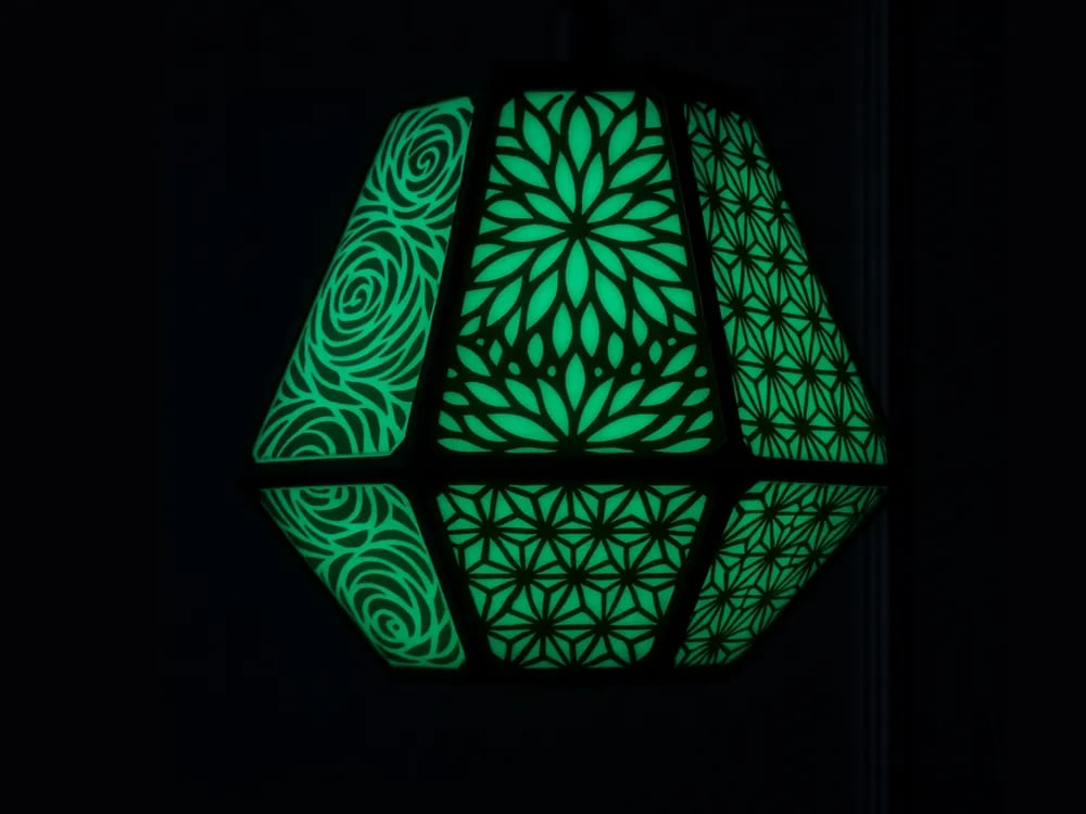 Poly-Glow Shade V1 3d model