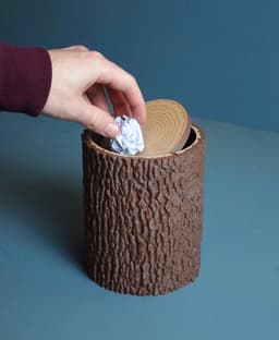 Tree trunk trash can with swing lid “Alnus Glutinosa” 3d model