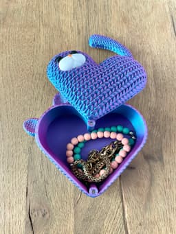 Knitted Heart Kitten Jewelry Box / Multi Parts / No Supports 3d model