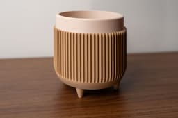 Planter with Legs - The Ellwood 3d model